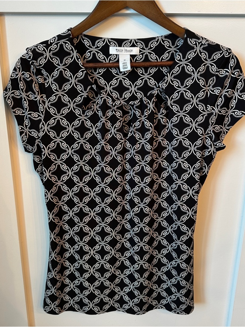 White House Black Market Black & White Geometric Short-Sleeve Top